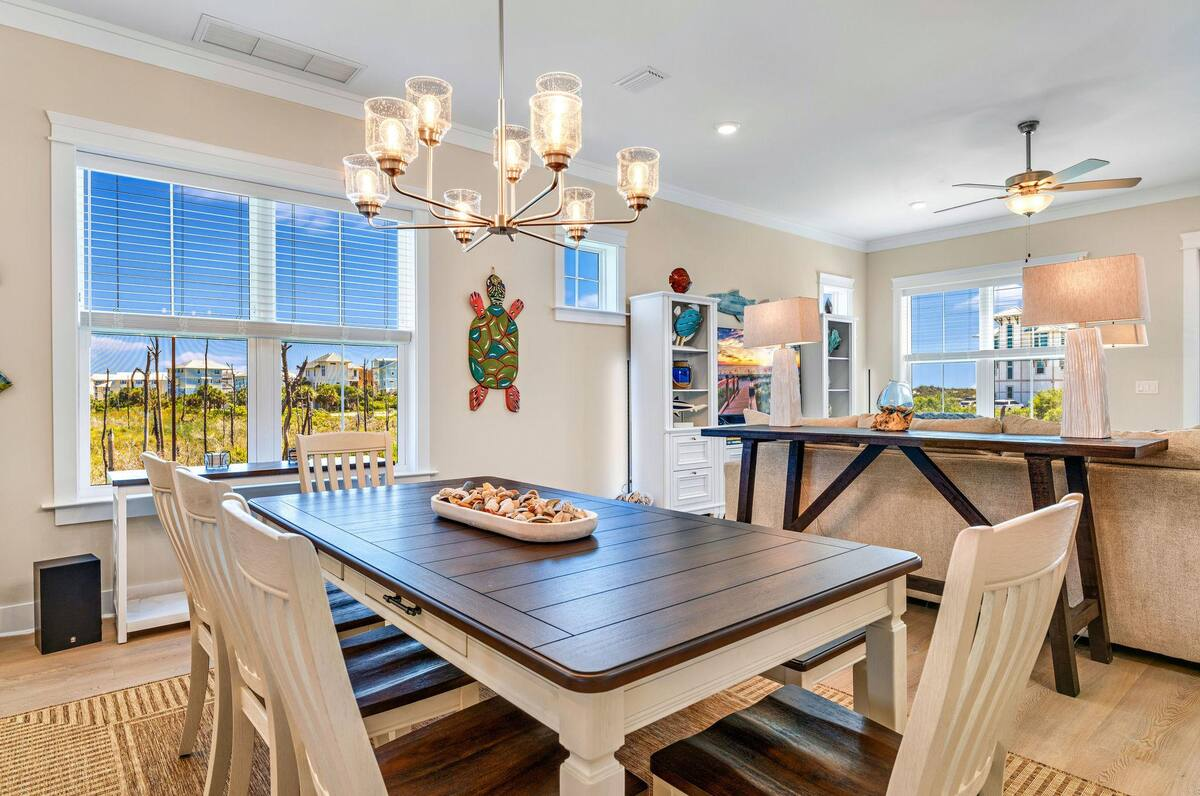 Latitude 30 dining room with panoramic Gulf views